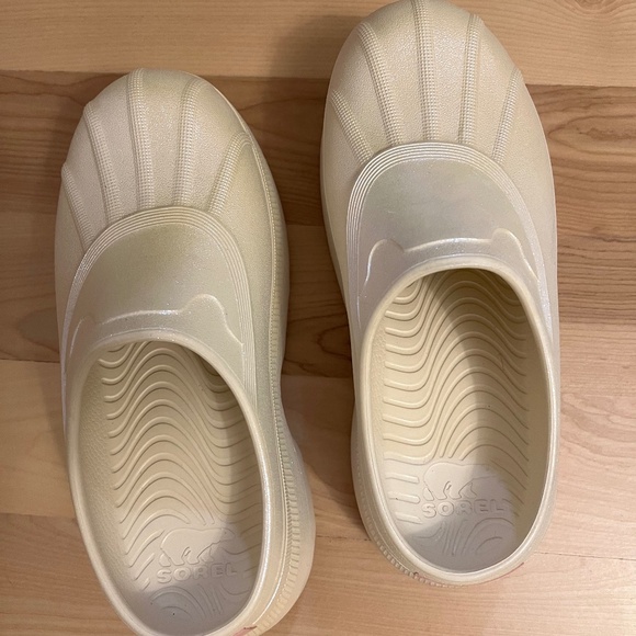 Sorel clogs NWOT - Picture 1 of 4